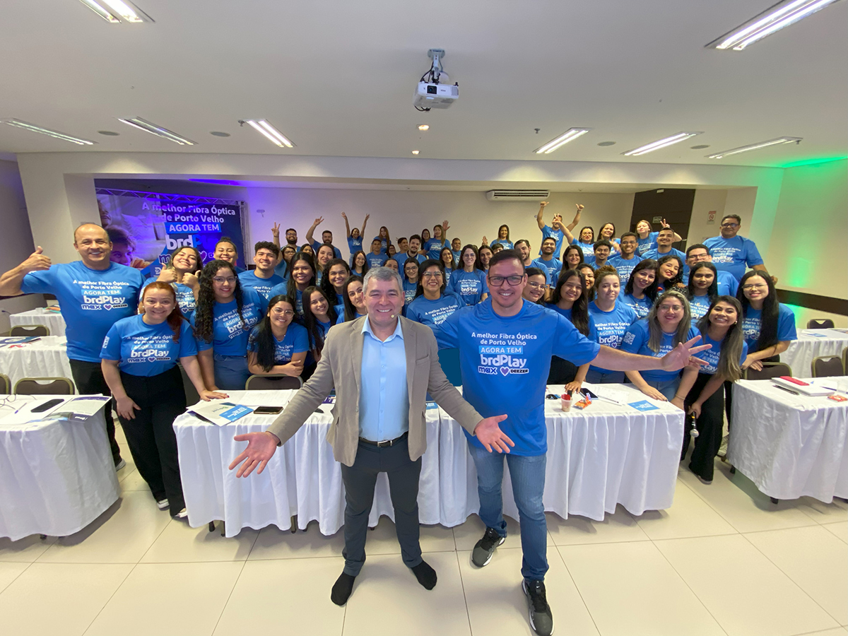 Treinamento de Vendas com Programação Neurolinguística: Transformando Abordagens e Relacionamentos com Clientes